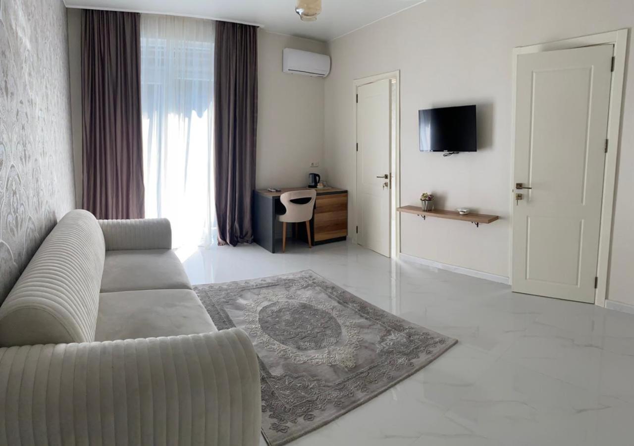 Horizons Hotel Rooms Batoemi Buitenkant foto