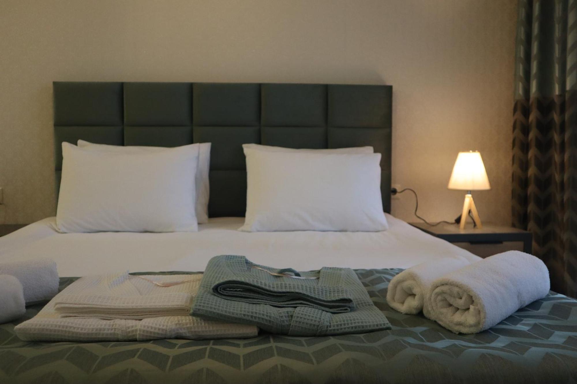 Horizons Hotel Rooms Batoemi Buitenkant foto