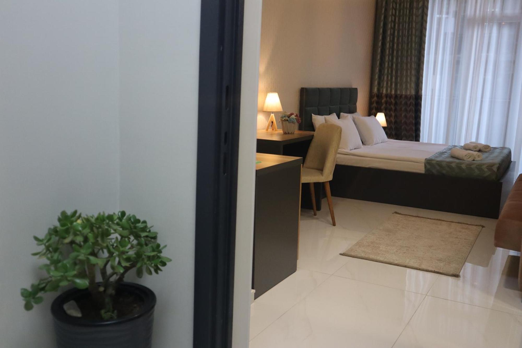 Horizons Hotel Rooms Batoemi Buitenkant foto