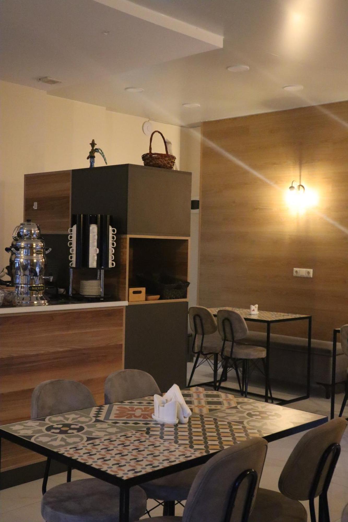 Horizons Hotel Rooms Batoemi Buitenkant foto