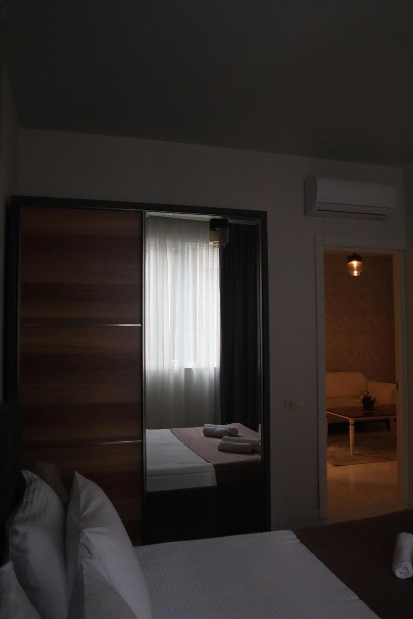 Horizons Hotel Rooms Batoemi Buitenkant foto