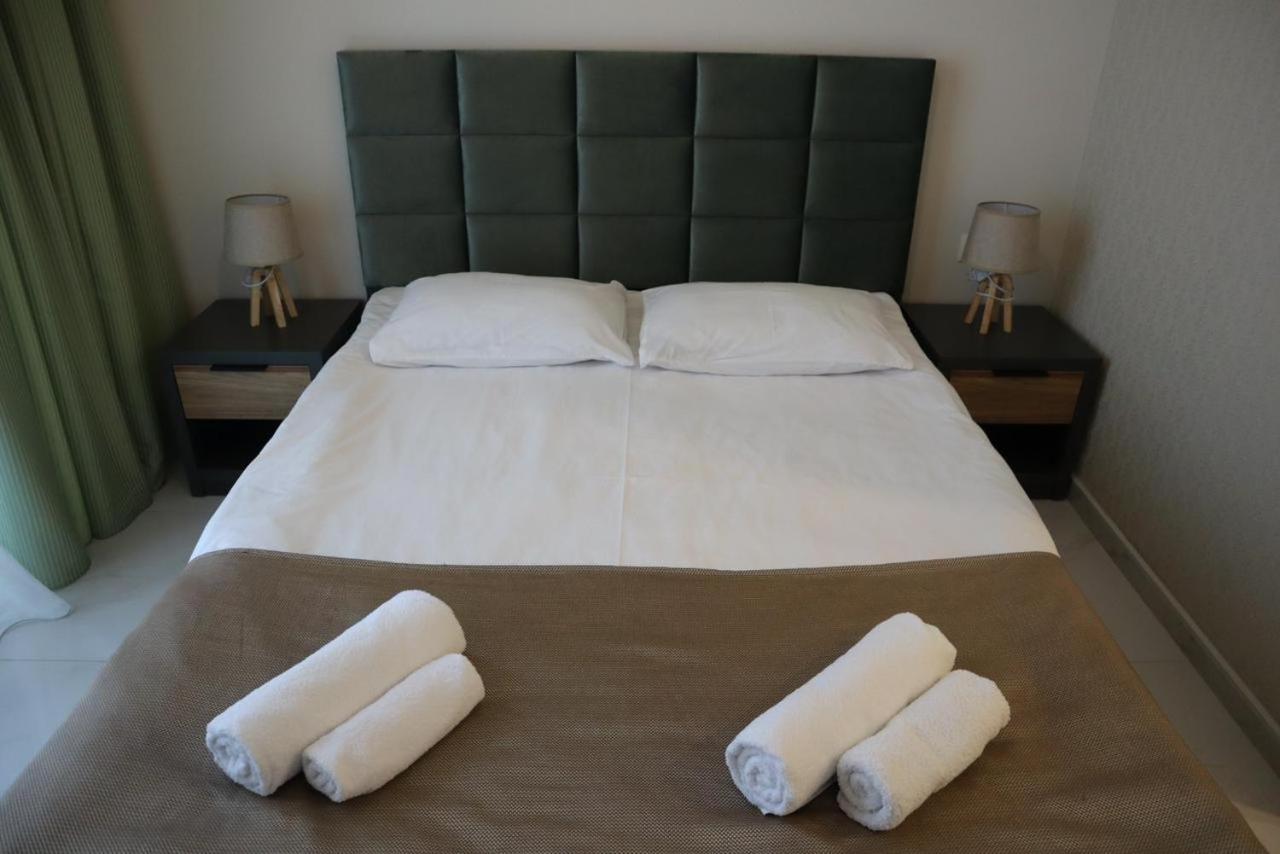 Horizons Hotel Rooms Batoemi Buitenkant foto